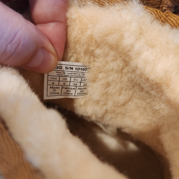 UGG Classic Mini Chestnut Boots - Picture 5 of 5